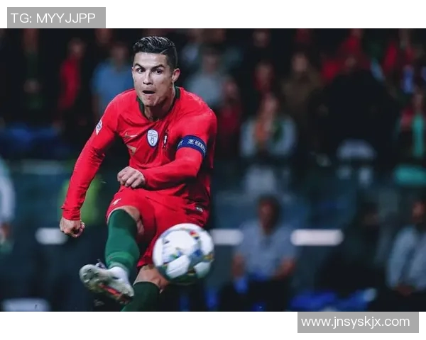 高清足球明星C罗精彩瞬间照片分享尽享他的风采与魅力